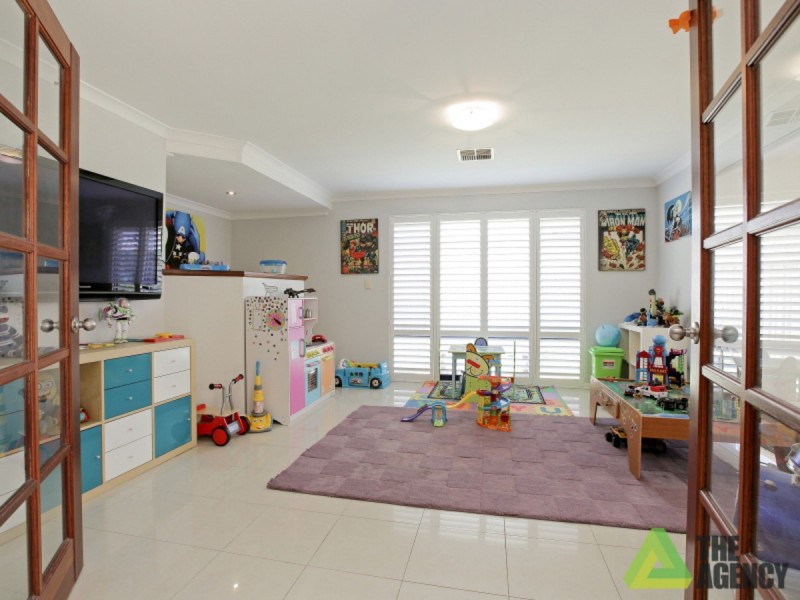 54 Ashmore Avenue, Canning Vale WA 6155