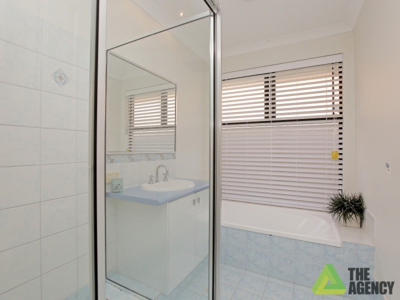 54 Ashmore Avenue, Canning Vale WA 6155