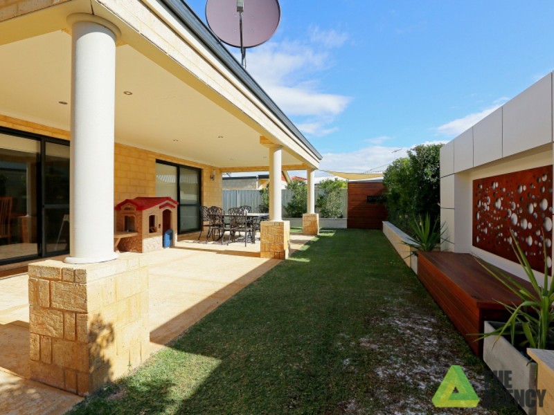 54 Ashmore Avenue, Canning Vale WA 6155