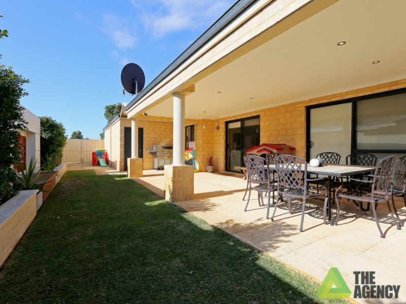 54 Ashmore Avenue, Canning Vale WA 6155