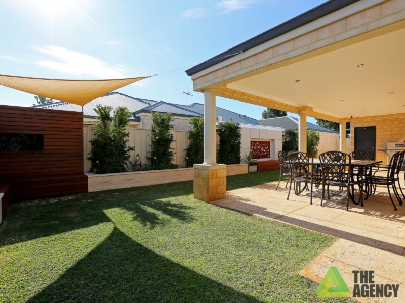 54 Ashmore Avenue, Canning Vale WA 6155