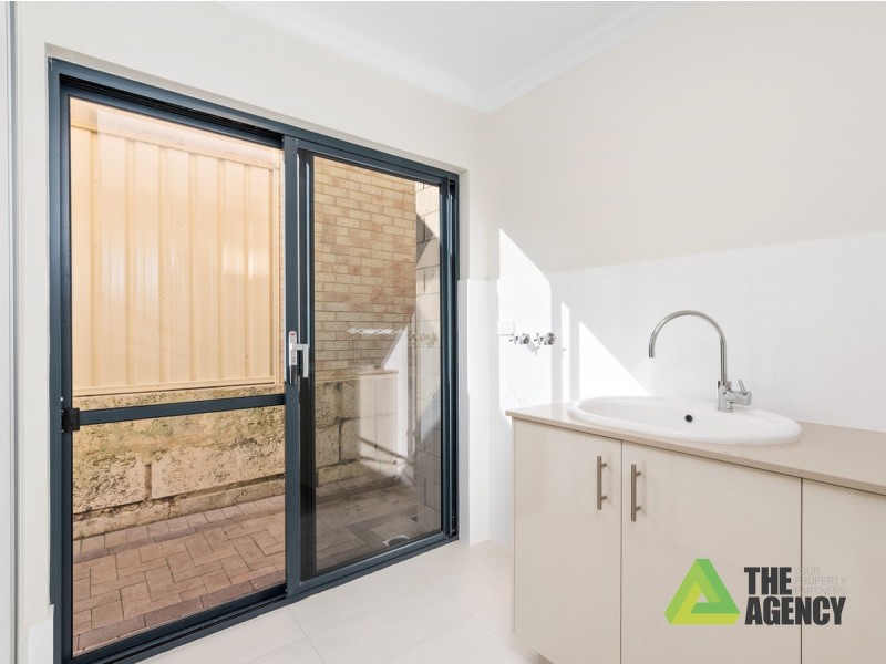 1/18 Heath Road, Kalamunda WA 6076