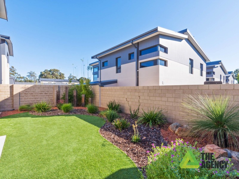 1/18 Heath Road, Kalamunda WA 6076
