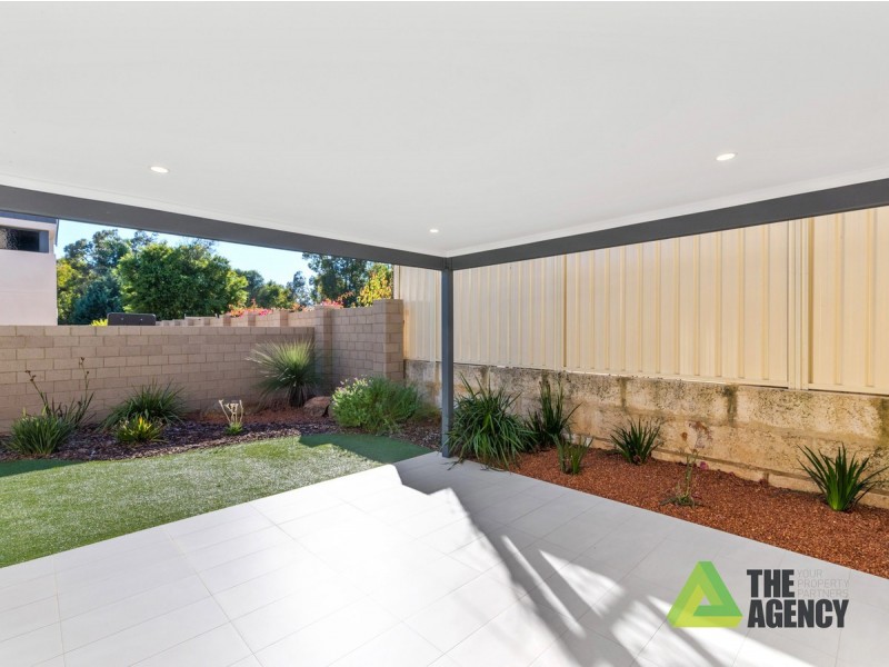 1/18 Heath Road, Kalamunda WA 6076