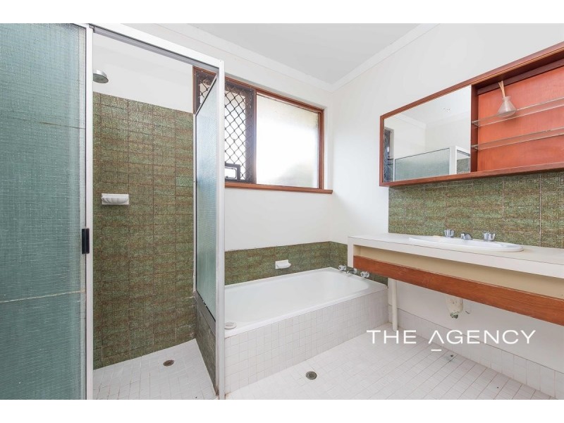 5 Lygnern Crescent, Kallaroo WA 6025