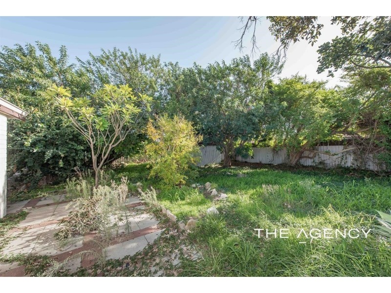 5 Lygnern Crescent, Kallaroo WA 6025