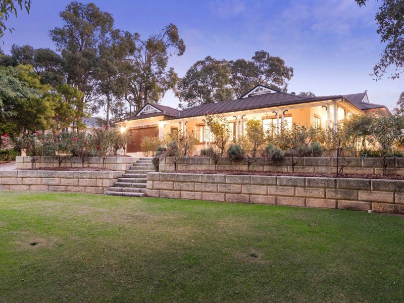 23 Hillview Street, Kalamunda WA 6076