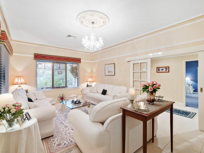 23 Hillview Street, Kalamunda WA 6076