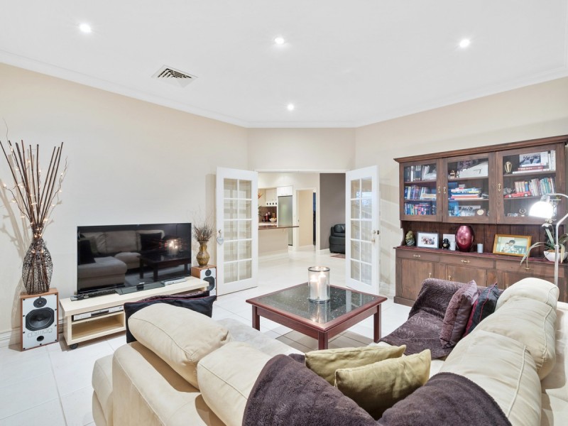 23 Hillview Street, Kalamunda WA 6076