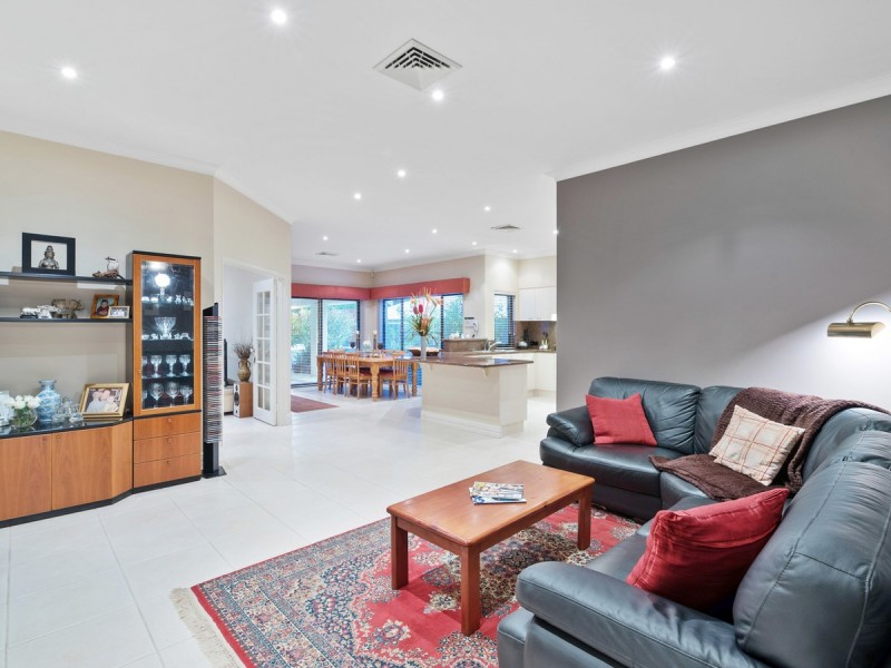 23 Hillview Street, Kalamunda WA 6076