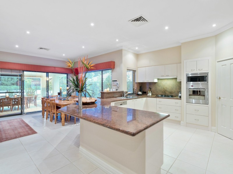 23 Hillview Street, Kalamunda WA 6076