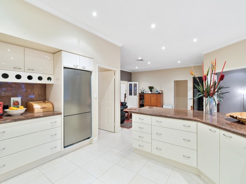 23 Hillview Street, Kalamunda WA 6076