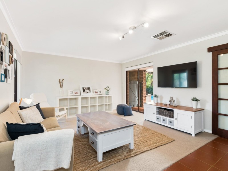 2 Andrews Court, Padbury WA 6025