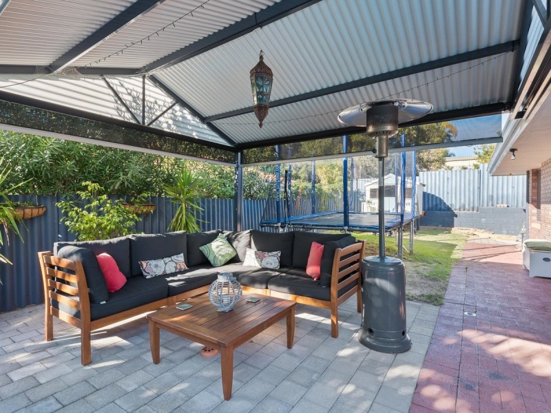 2 Andrews Court, Padbury WA 6025