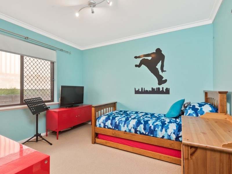 2 Andrews Court, Padbury WA 6025