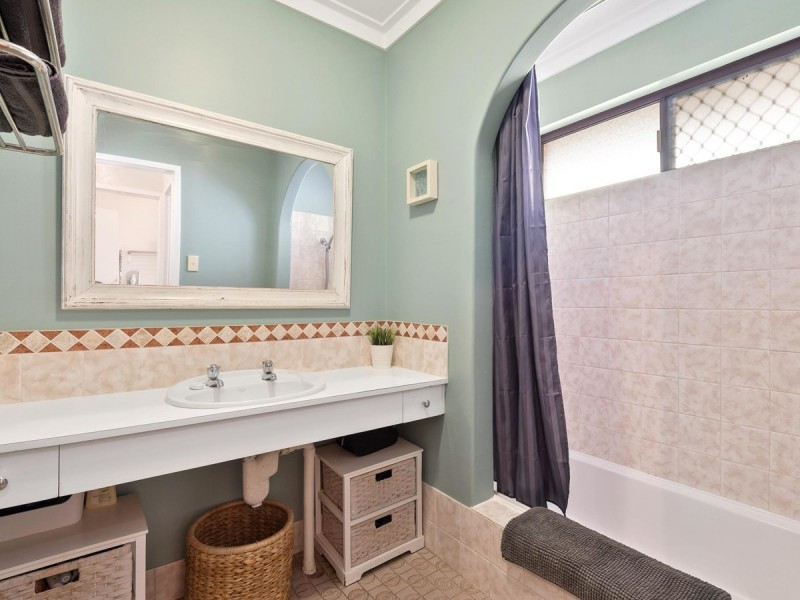 2 Andrews Court, Padbury WA 6025