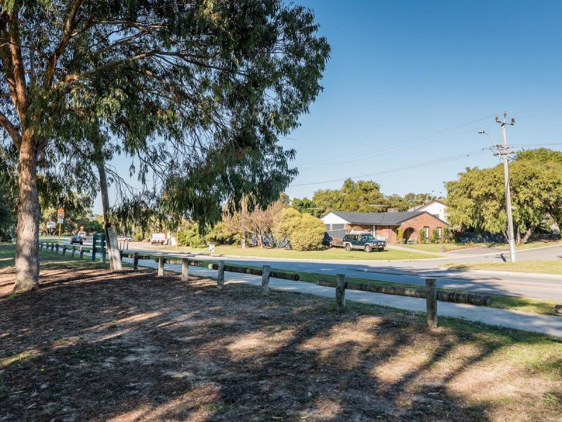 2 Andrews Court, Padbury WA 6025