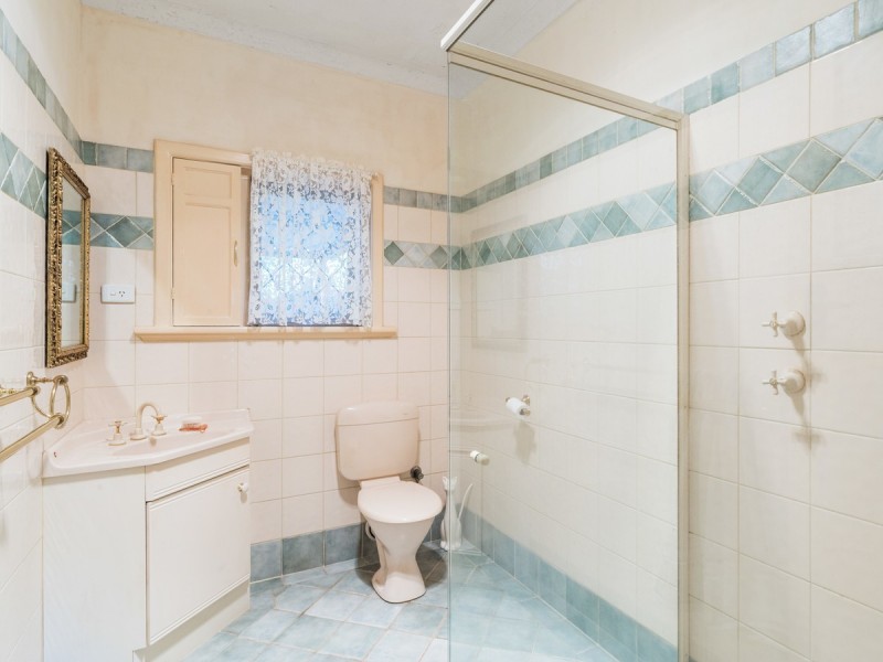 3 Traylen Road, Kalamunda WA 6076