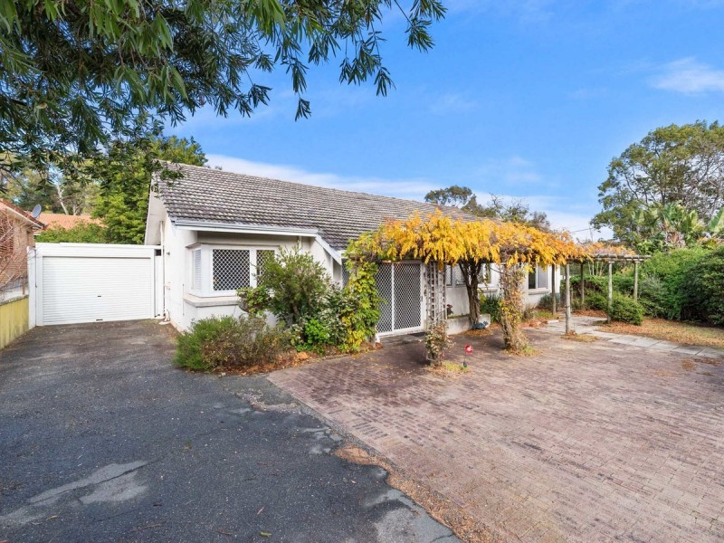 3 Traylen Road, Kalamunda WA 6076