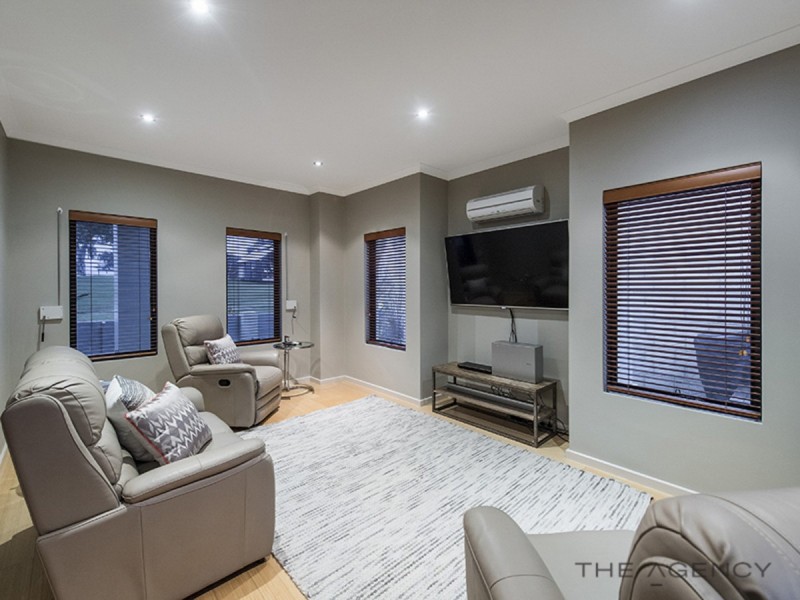 19 Haven Way, Atwell WA 6164