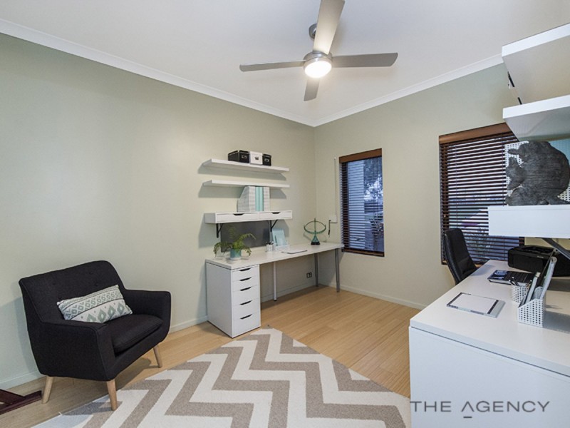 19 Haven Way, Atwell WA 6164
