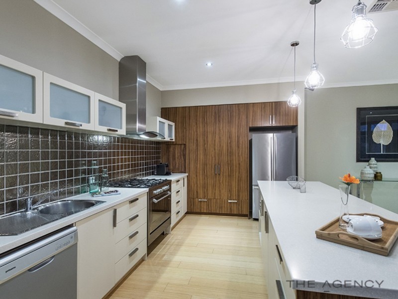 19 Haven Way, Atwell WA 6164