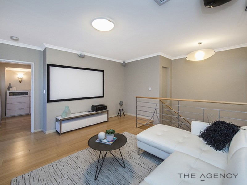 19 Haven Way, Atwell WA 6164