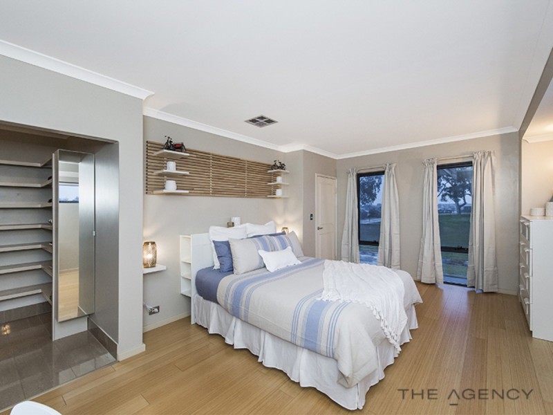 19 Haven Way, Atwell WA 6164