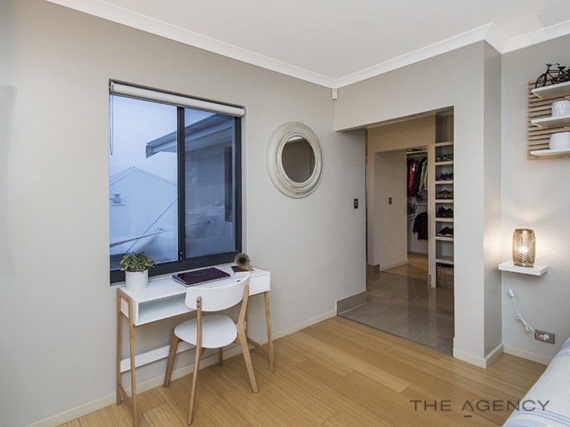 19 Haven Way, Atwell WA 6164