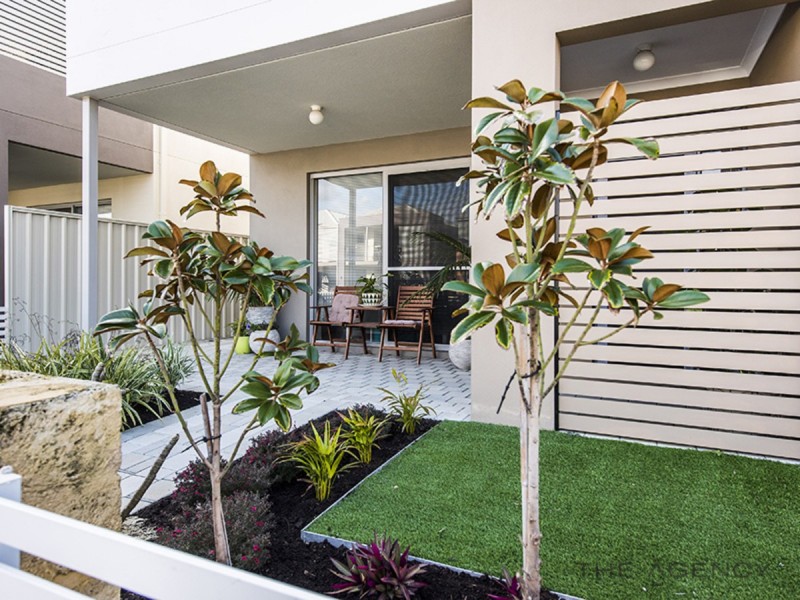 18 Affable Way, Atwell WA 6164