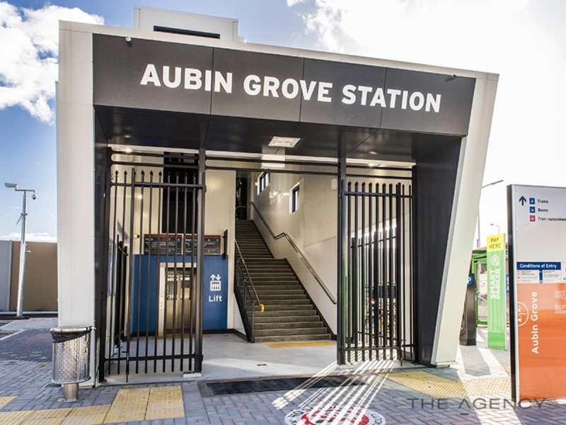 18 Affable Way, Atwell WA 6164