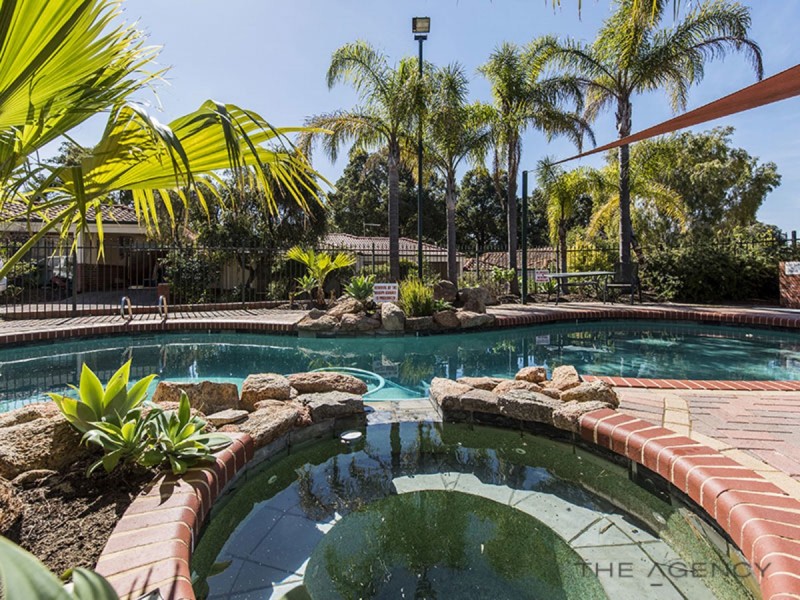 18/33 Paddington Court, Bibra Lake WA 6163