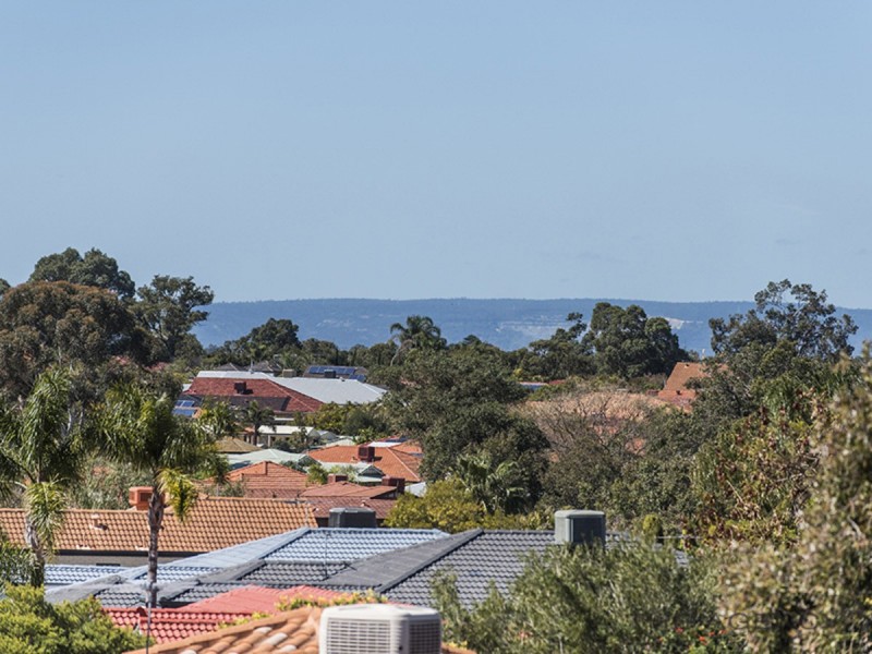 18/33 Paddington Court, Bibra Lake WA 6163