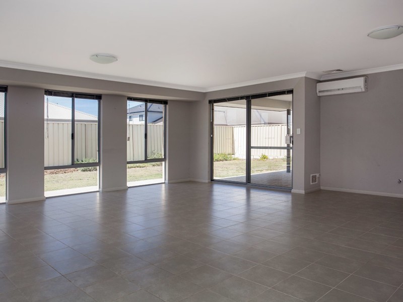 21 Peacock Avenue, Singleton WA 6175