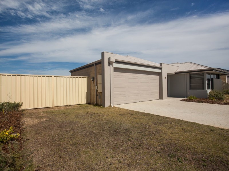 21 Peacock Avenue, Singleton WA 6175