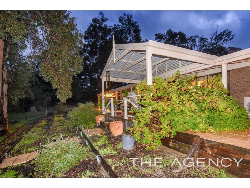 6 Knapp Drive, Leschenault WA 6233