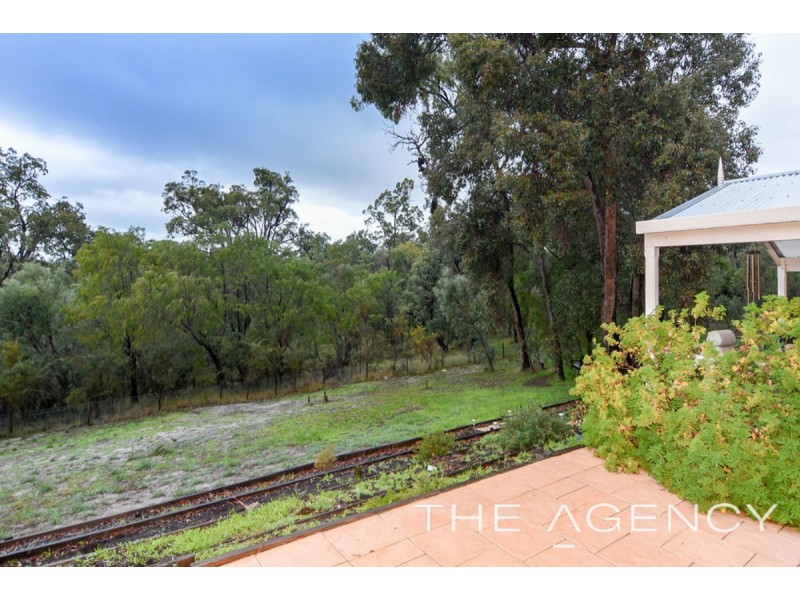 6 Knapp Drive, Leschenault WA 6233