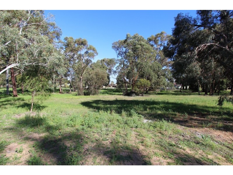 26 Balwina Road, Greenfields WA 6210