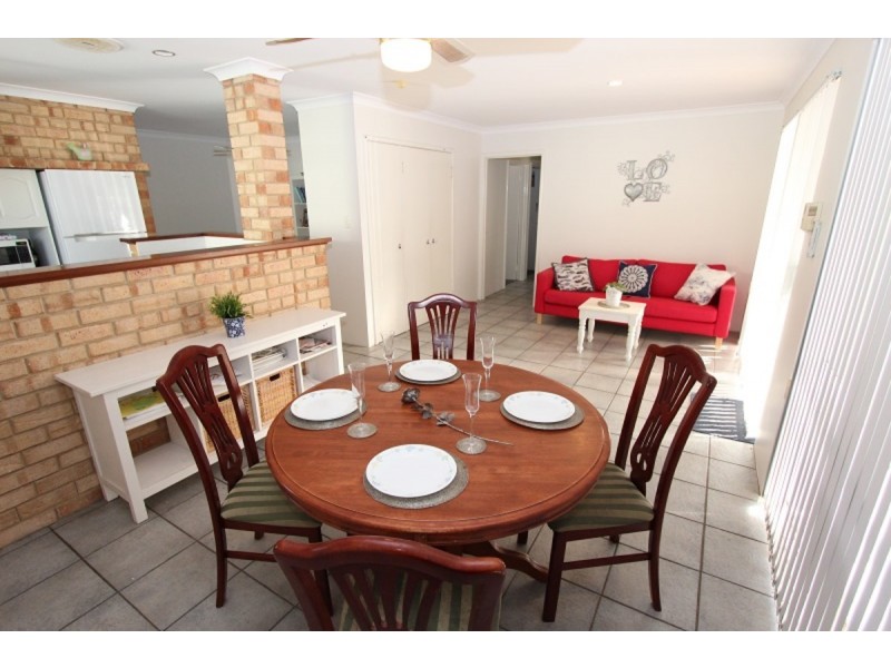6 Oleander Place, Halls Head WA 6210