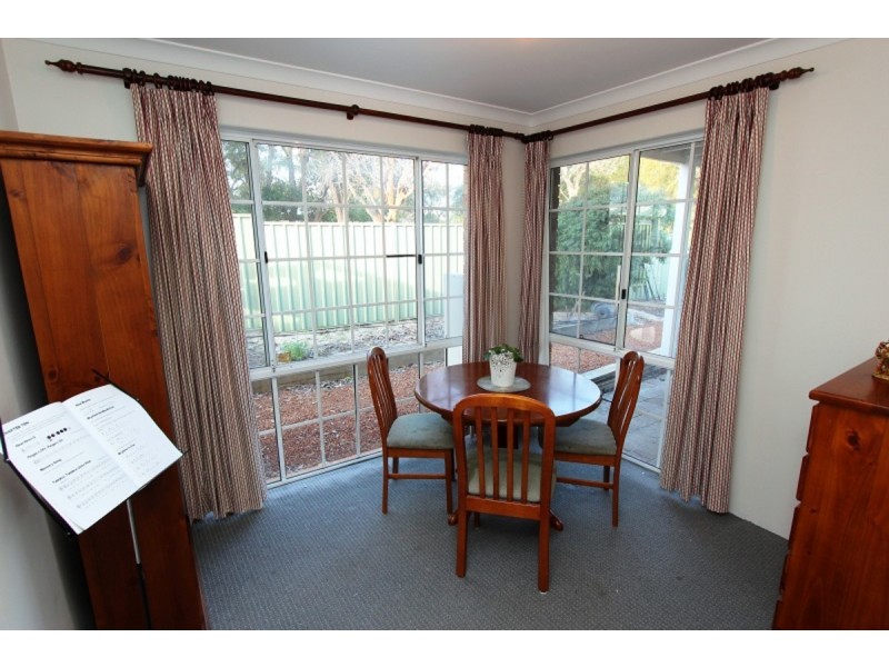 6 Oleander Place, Halls Head WA 6210