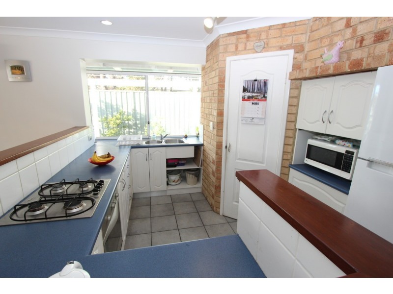 6 Oleander Place, Halls Head WA 6210