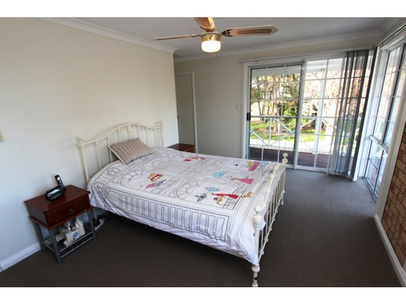 6 Oleander Place, Halls Head WA 6210