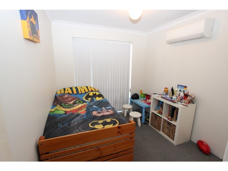 6 Oleander Place, Halls Head WA 6210