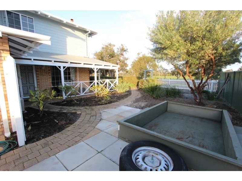 6 Oleander Place, Halls Head WA 6210