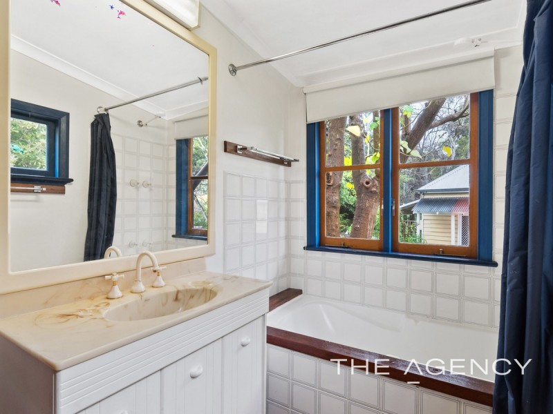 12 Brook Road, Darlington WA 6070