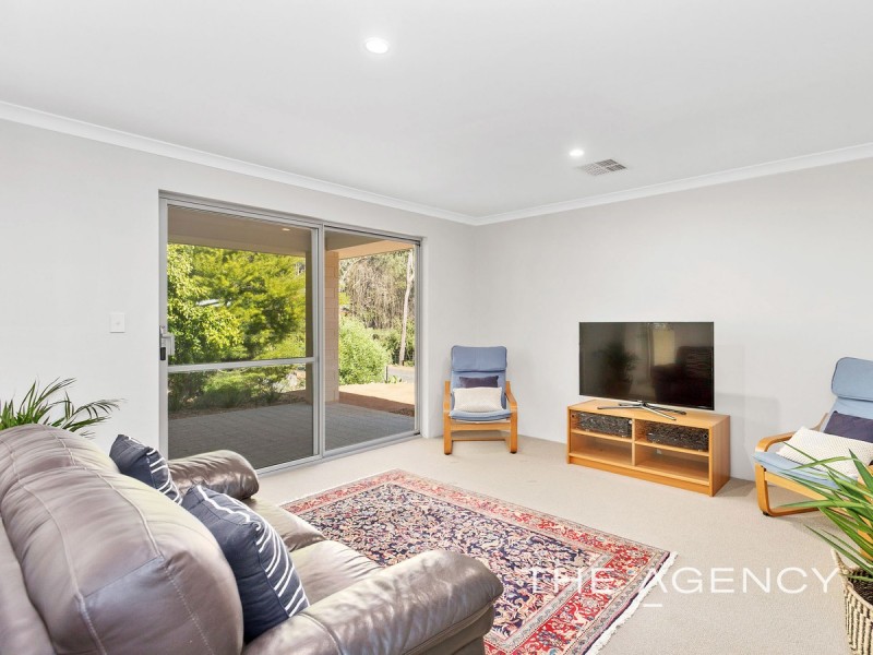 830 Walker Street, Mundaring WA 6073