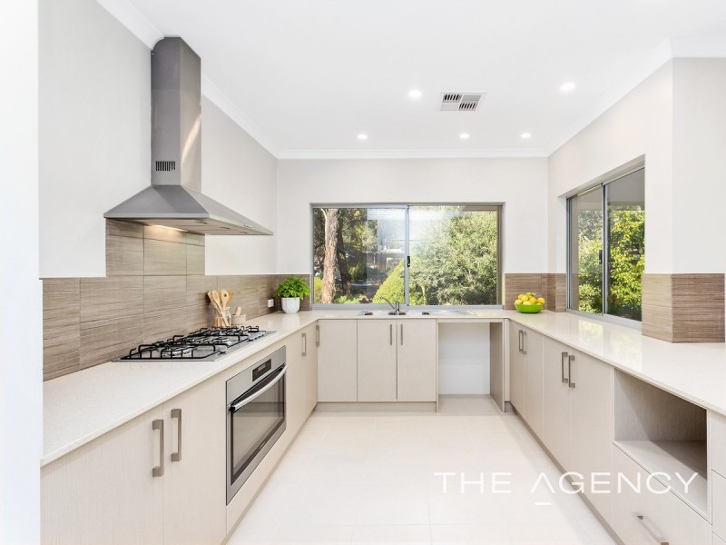 830 Walker Street, Mundaring WA 6073