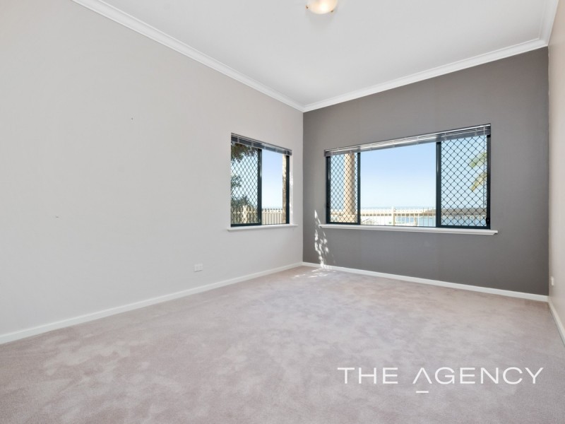 38 Sulman Avenue, Salter Point WA 6152