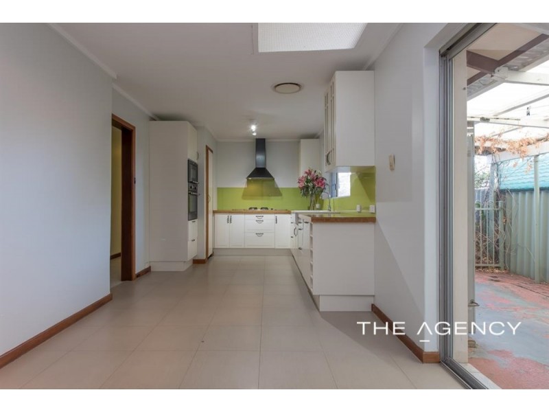 27 Ayton Way, Duncraig WA 6023