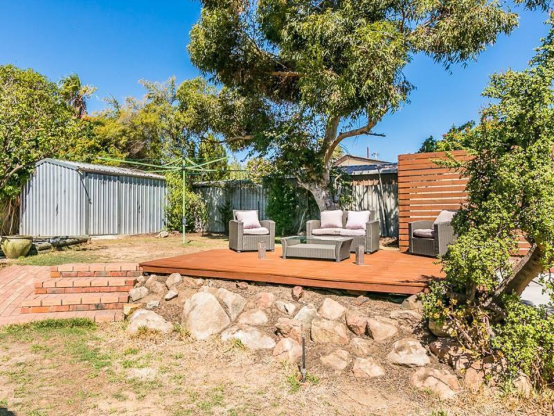 27 Ayton Way, Duncraig WA 6023